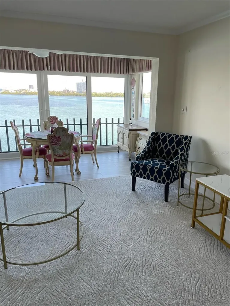 868 Bayway Boulevard Clearwater FL 33767