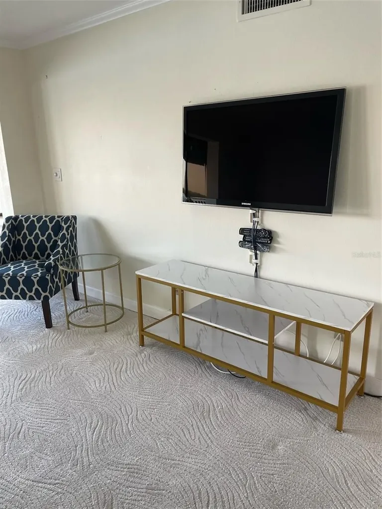 868 Bayway Boulevard Clearwater FL 33767