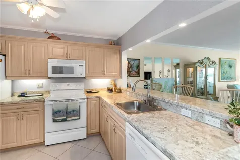868 Bayway Boulevard Clearwater FL 33767