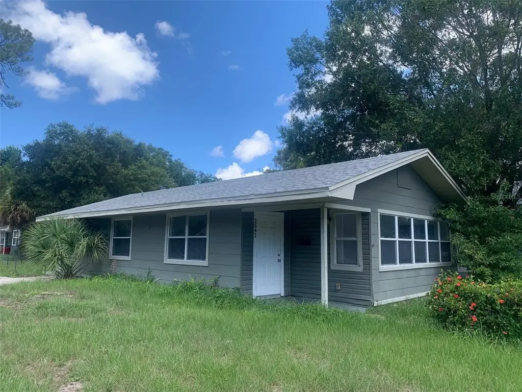 2647 6th Street S St Petersburg FL 33705