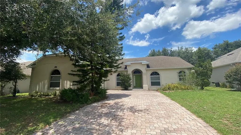 4907 Cape Hatteras Drive Clermont FL 34714