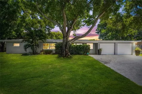 251 78th Avenue NE St Petersburg FL 33702