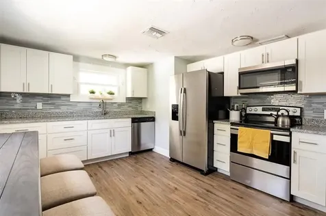 2233 Hively Street Sarasota FL 34231