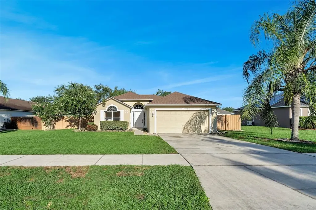 2129 Medina Hills Lane Mascotte FL 34753