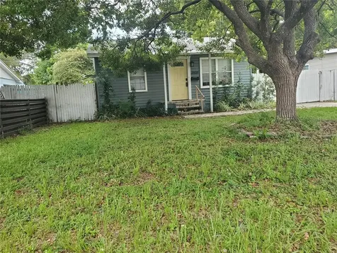3908 29th Street N St Petersburg FL 33714