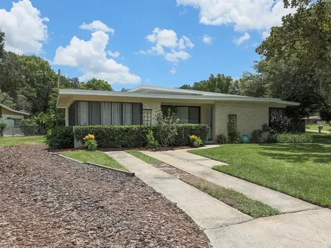 124 W Woodland Drive Sanford FL 32773