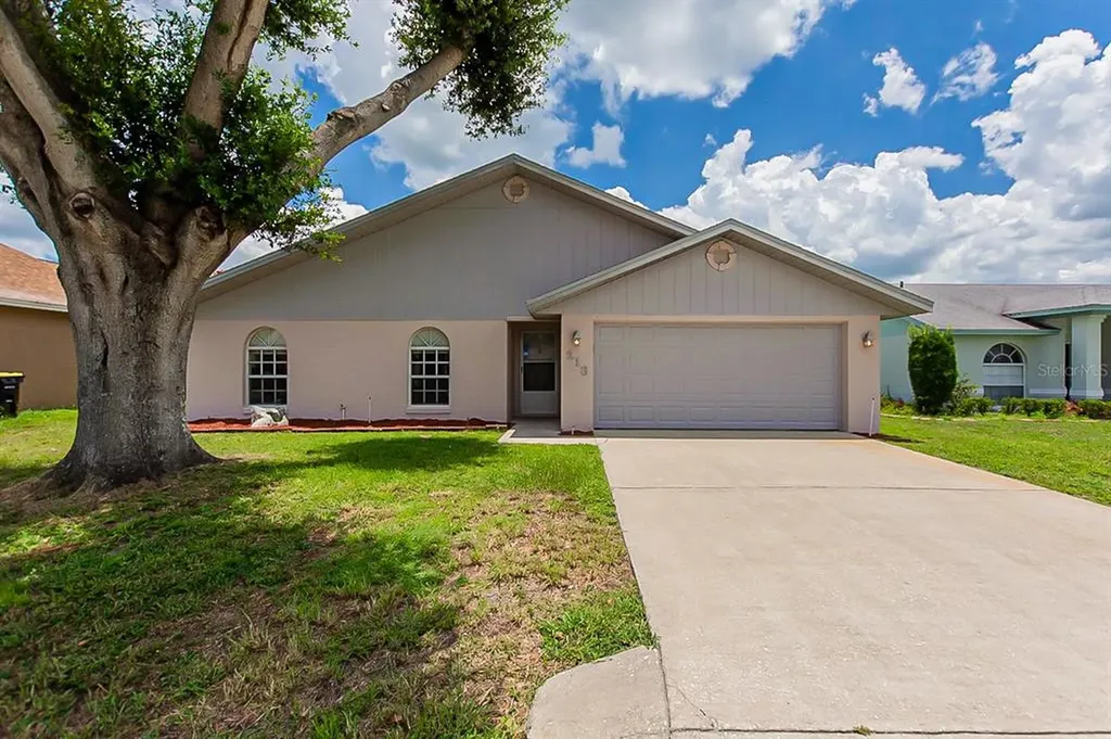 213 Kingshill Court SE Winter Haven FL 33884