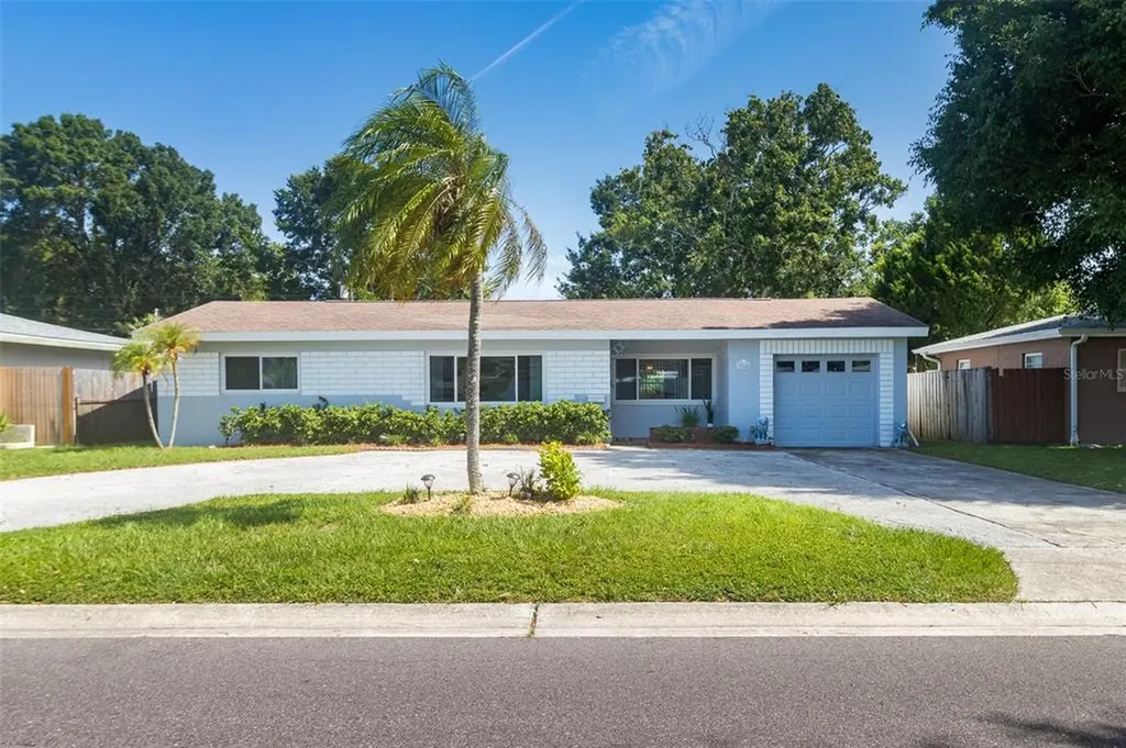 765 85th Avenue N St Petersburg FL 33702