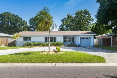 765 85th Avenue N St Petersburg FL 33702