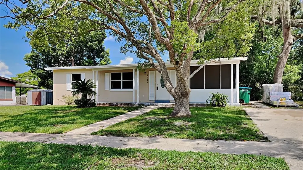 1711 Nesbitt Street Deltona FL 32725
