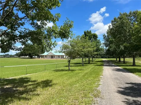 27608 NW 46th Avenue Newberry FL 32669