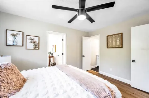 7490 40th Terrace N St Petersburg FL 33709