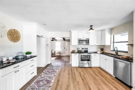 7490 40th Terrace N St Petersburg FL 33709