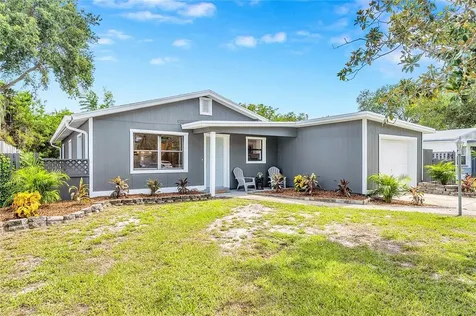 7490 40th Terrace N St Petersburg FL 33709