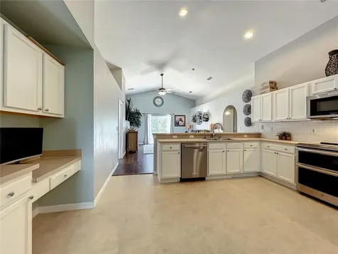 176 Dakota Avenue Groveland FL 34736