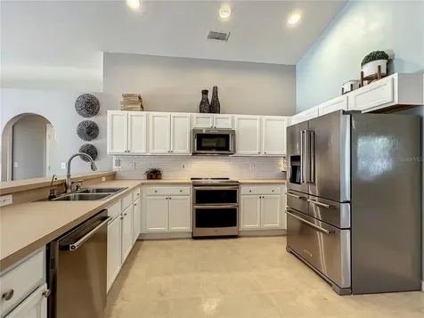176 Dakota Avenue Groveland FL 34736