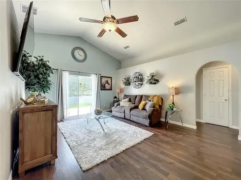 176 Dakota Avenue Groveland FL 34736