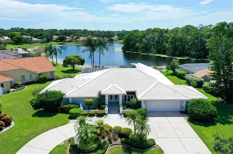 7424 Links Court Sarasota FL 34243