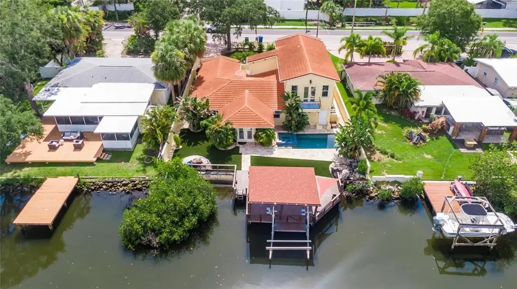 2113 S West Shore Boulevard Tampa FL 33629