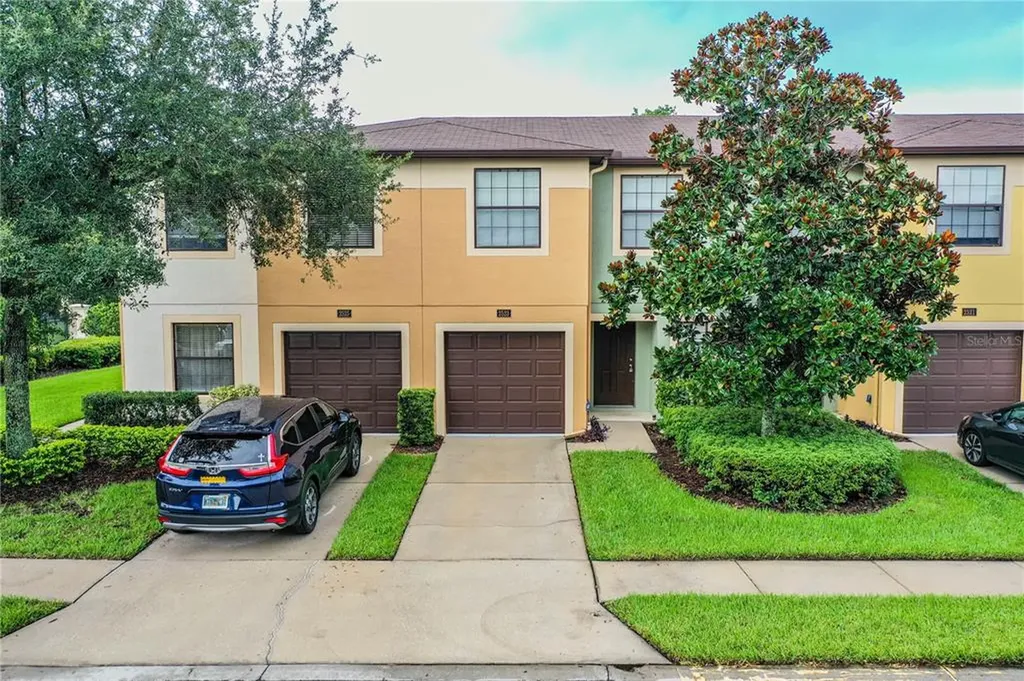 2523 Oleander Lakes Drive Brandon FL 33511