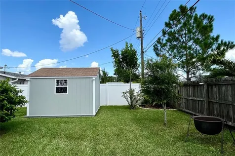 5872 31st Avenue N St Petersburg FL 33710