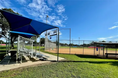 5872 31st Avenue N St Petersburg FL 33710