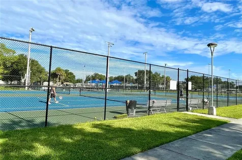 5872 31st Avenue N St Petersburg FL 33710