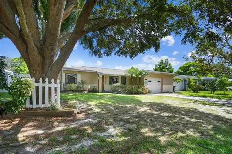 5390 26th Avenue N St Petersburg FL 33710