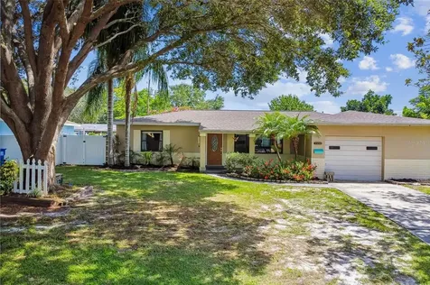 5390 26th Avenue N St Petersburg FL 33710