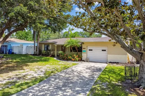 5390 26th Avenue N St Petersburg FL 33710