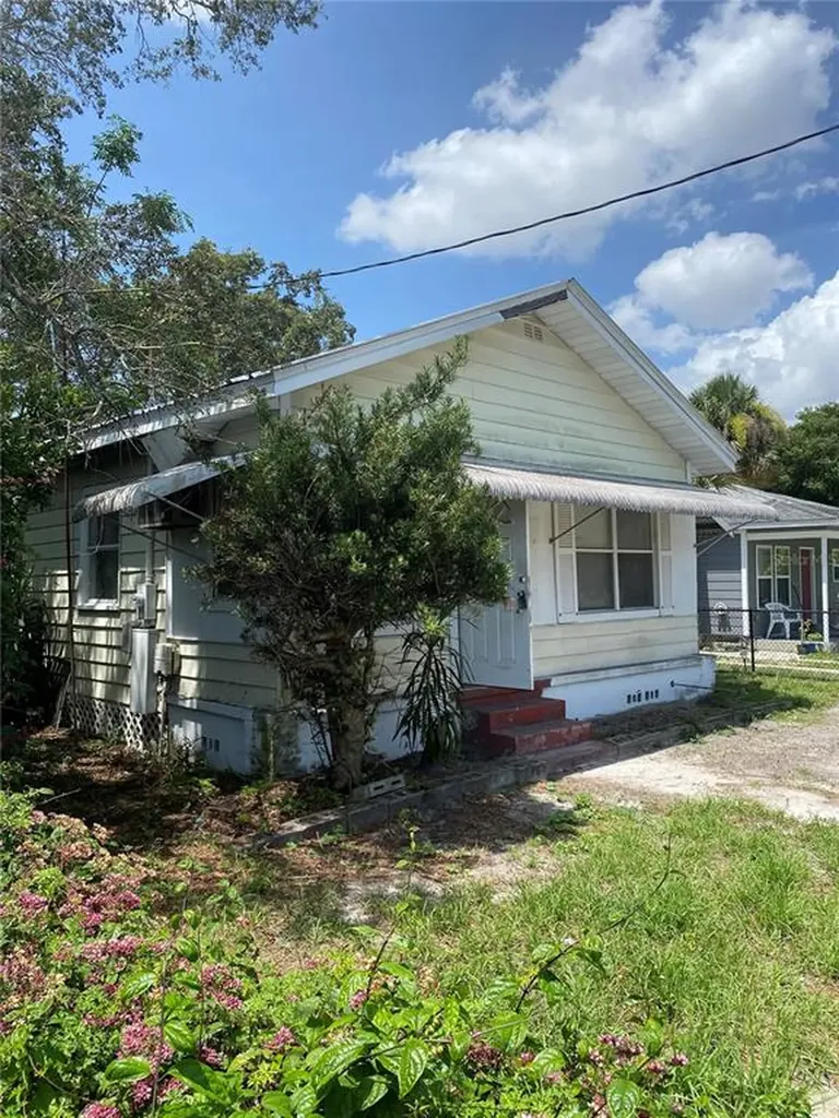 1903 E 22nd Avenue Tampa FL 33605