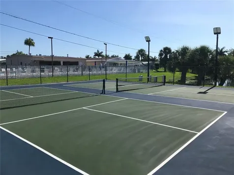 4903 2nd B Street E Bradenton FL 34203