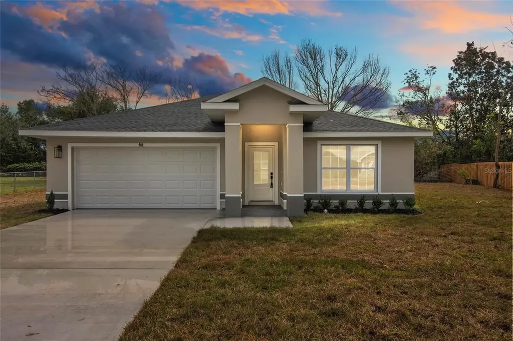 2940 Beal Street Deltona FL 32738