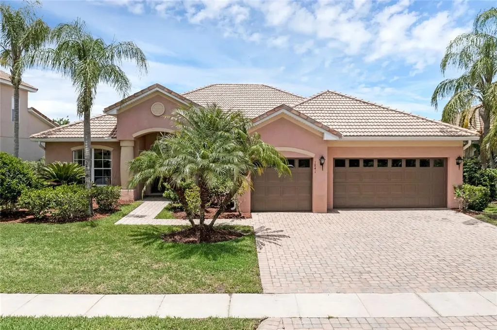 1841 Windward Oaks Court Kissimmee FL 34746
