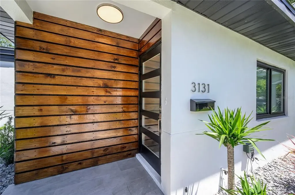 3131 W Fielder Street Tampa FL 33611