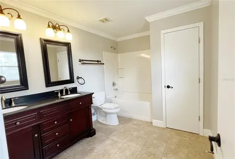 6331 Magnolia Trails Lane Gibsonton FL 33534