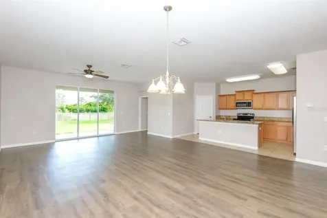 8008 Alamosa Wood Avenue Ruskin FL 33573