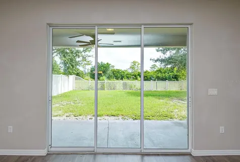 8008 Alamosa Wood Avenue Ruskin FL 33573