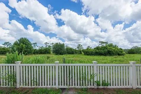 8008 Alamosa Wood Avenue Ruskin FL 33573