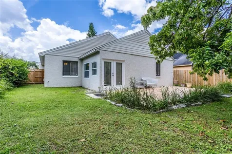 381 River Chase Drive Orlando FL 32807