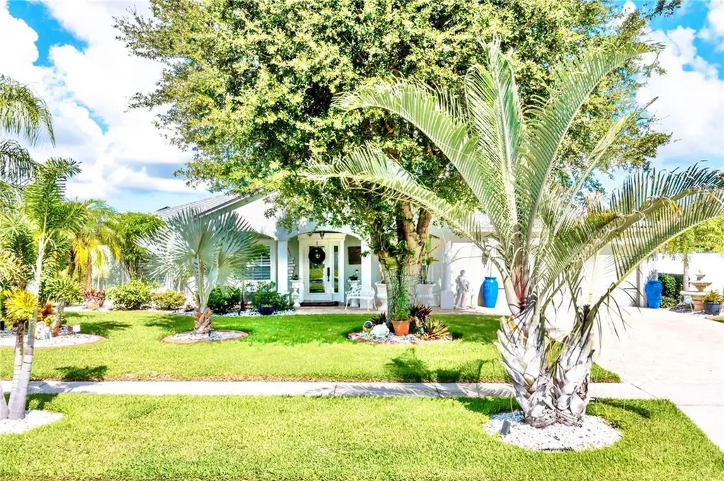 6637 Clair Shore Drive Apollo Beach FL 33572