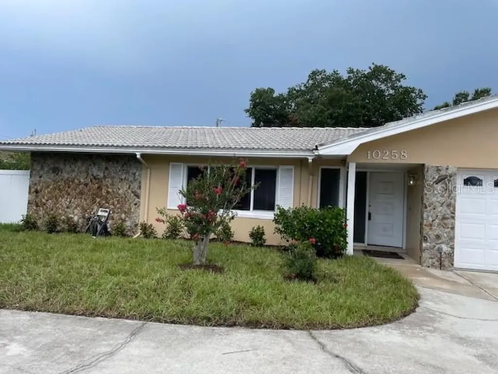 10258 Antilles Drive Largo FL 33774