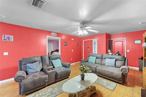 317 Edmund Avenue Dundee FL 33838