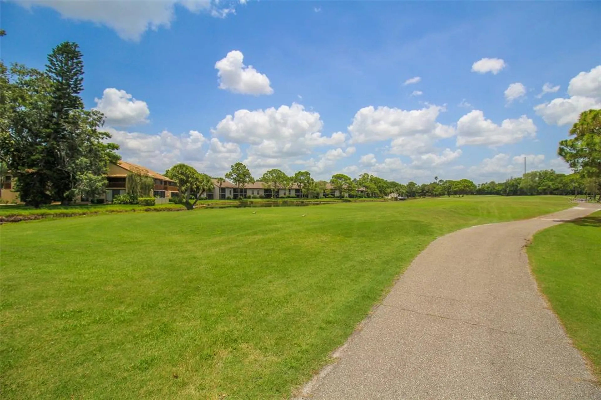 3107 Heatherwood Lane Sarasota FL 34235