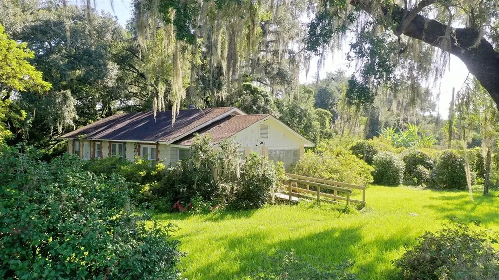 40005 Sumner Lake Road Dade City FL 33525