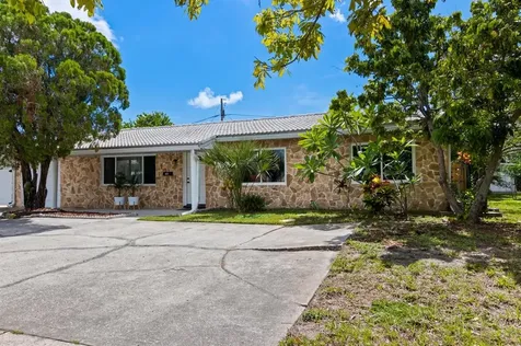 6025 16th Street N St Petersburg FL 33703