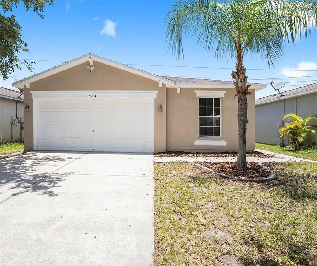 7974 Carriage Pointe Drive Gibsonton FL 33534