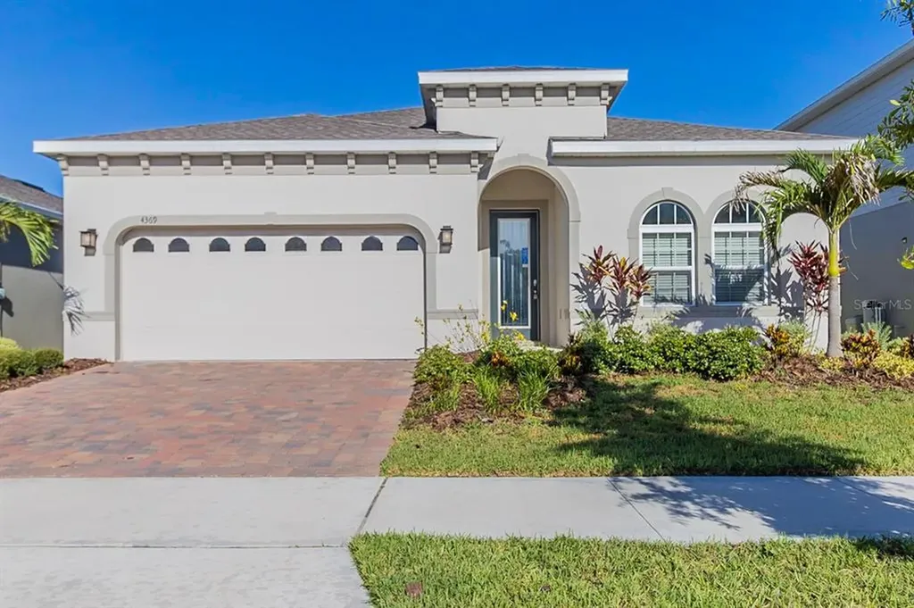 4369 Silver Creek Street Kissimmee FL 34744