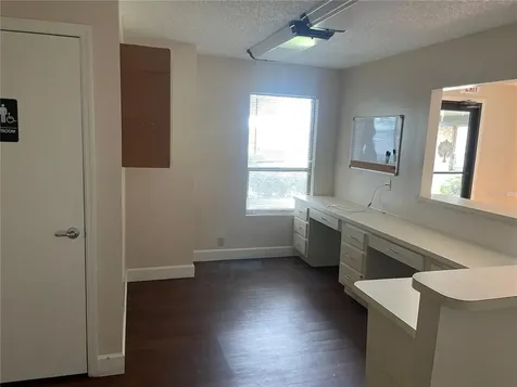 10252 SE Us Highway 441 Belleview FL 34420