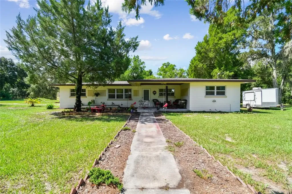 40316 River Road Dade City FL 33525
